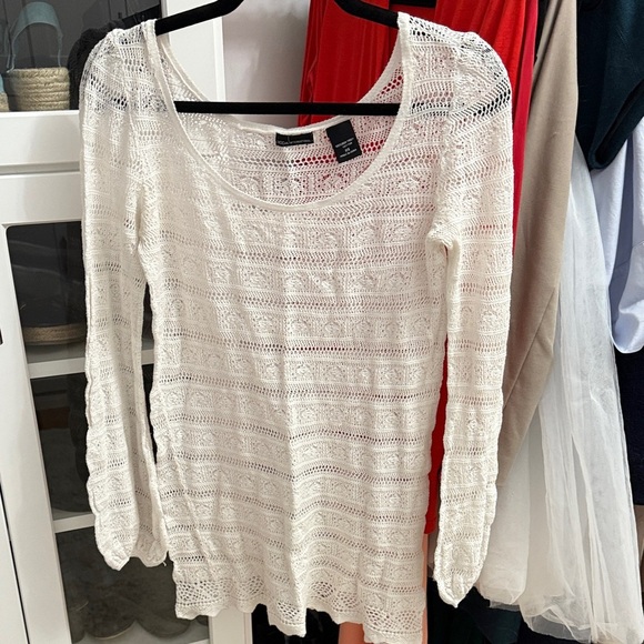Victorias Secret White Crochet Long Sleeve Coverup - Picture 1 of 4